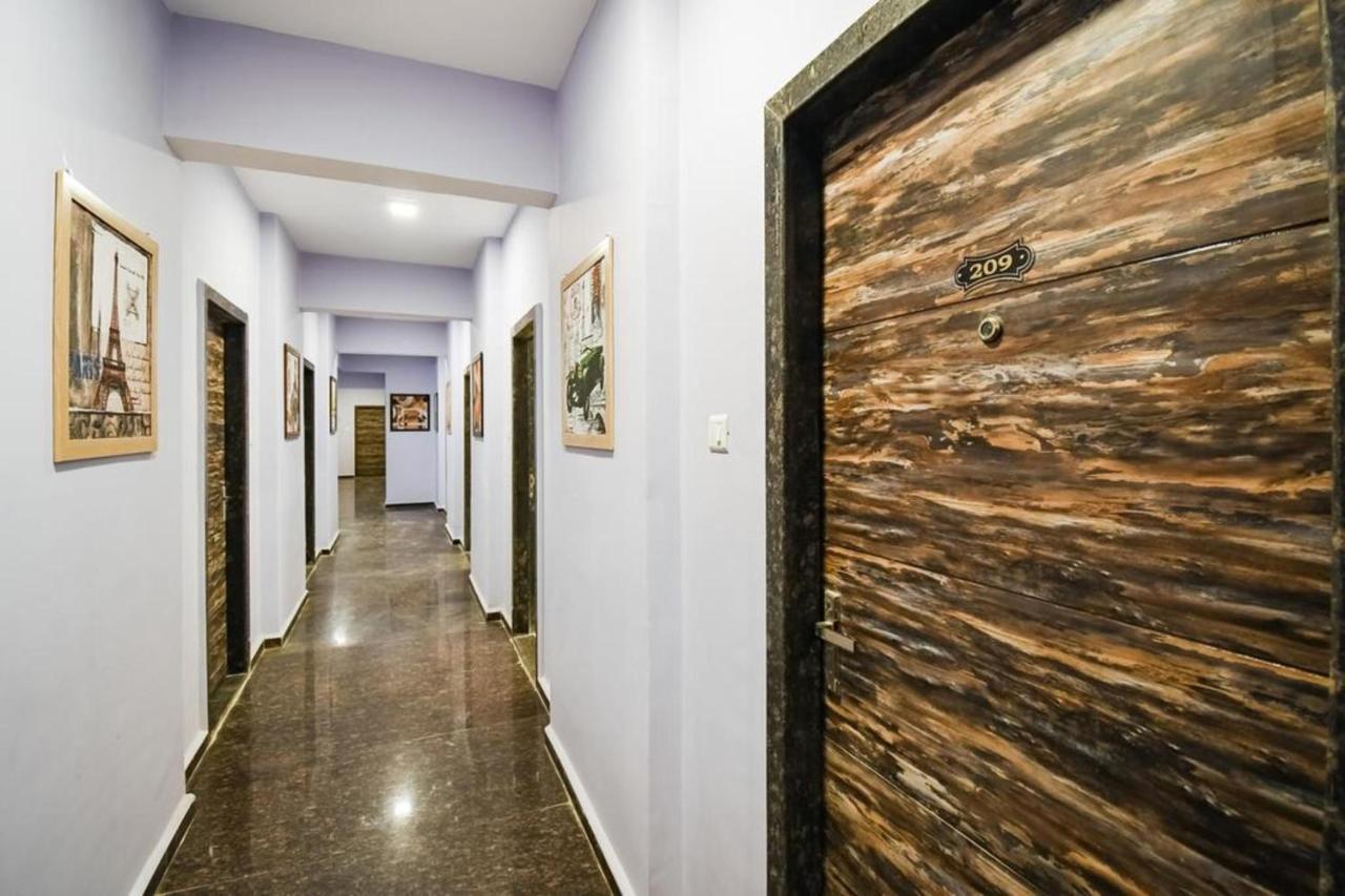 Hotel Golden - I Rāipur エクステリア 写真