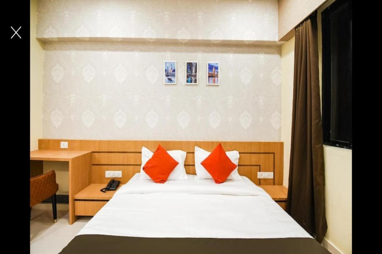 Hotel Golden - I Rāipur エクステリア 写真