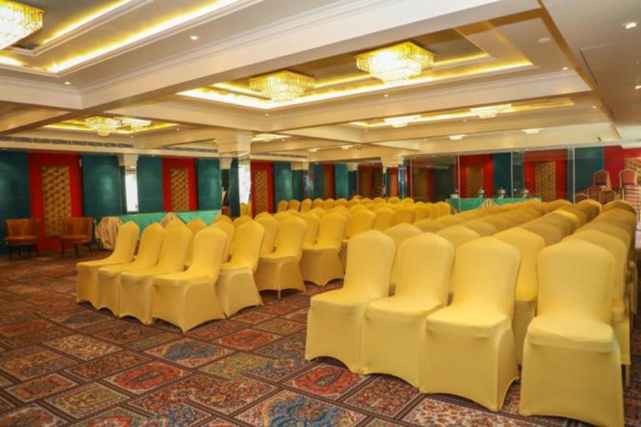 Hotel Golden - I Rāipur エクステリア 写真